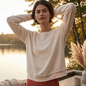 NWOT Athleta Sundown Sweatshirt | Light Cream Organic Cotton Size M